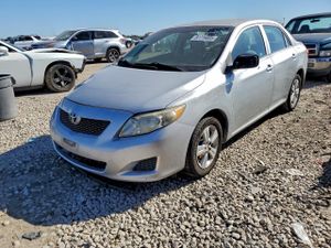 Toyota Corolla BASE 1.8L 4 2010