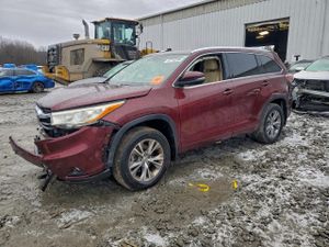 Toyota Highlander XLE 3.5L 6 2015