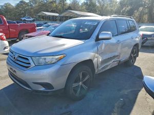 Toyota Highlander BASE 2.7L 4 2011
