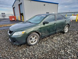 Toyota Camry BASE 2.5L 4 2011