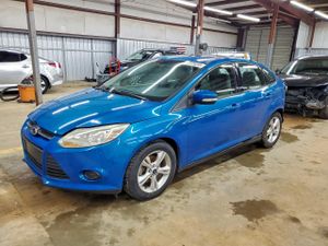 Ford Focus SE 2.0L 4 2014