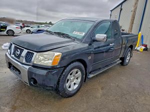 Nissan Titan XE 5.6L 8 2004