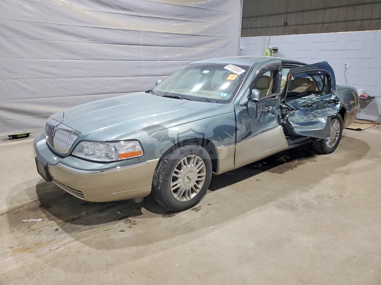 Lincoln Town Car DESIGNER 4.6L 8 2006