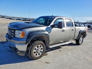 GMC Sierra K2500 SLE 6.6L 8 2013