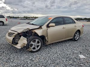 Toyota Corolla BASE 1.8L 4 2013