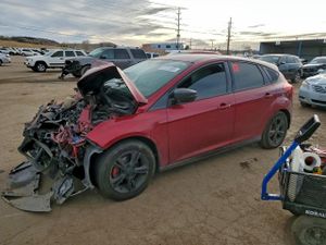 Ford Focus SE 2.0L 4 2013