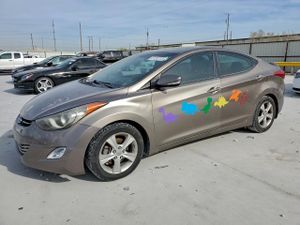 Hyundai Elantra GLS 1.8L 4 2013