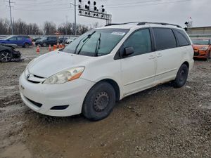 Toyota Sienna CE 3.5L 6 2008