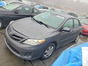 Toyota Corolla BASE 1.8L 4 2011