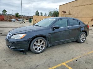 Chrysler 200 TOURING 2.4L 4 2012