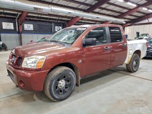 Nissan Titan XE 5.6L 8 2004