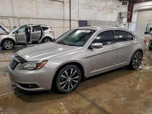Chrysler 200 TOURING 3.6L 6 2014