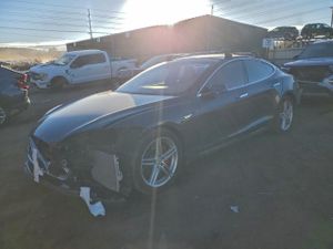 Tesla Model S 2014