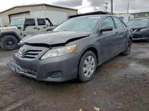 Toyota Camry BASE 2.5L 4 2011