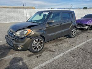 Kia Soul + 2.0L 4 2012