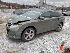 Toyota Venza LE 3.5L 6 2013