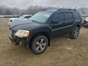 Mitsubishi Endeavor SE 3.8L 6 2010