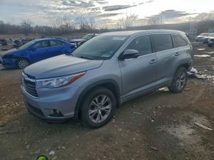 Toyota Highlander XLE 3.5L 6 2015