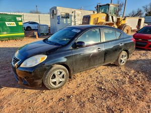 Nissan Versa S 1.6L 4 2012