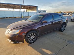 Chrysler 200 TOURING 2.4L 4 2013