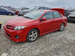 Toyota Corolla BASE 1.8L 4 2013