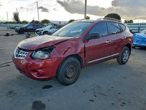 Nissan Rogue S 2.5L 4 2014