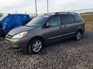 Toyota Sienna XLE 3.3L 6 2005
