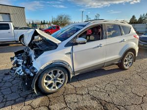 Ford Escape TITANIUM 2.0L 4 2014