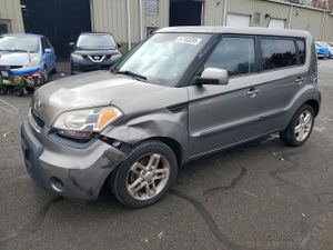 Kia Soul + 2.0L 4 2011