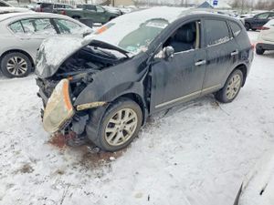 Nissan Rogue S 2.5L 4 2013