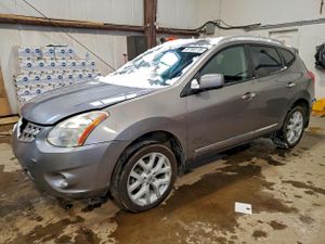Nissan Rogue S 2.5L 4 2013