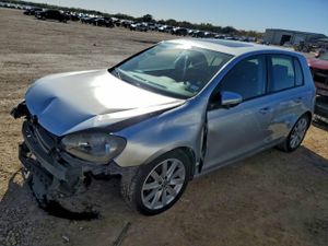 Volkswagen Golf 2.0L 4 2011