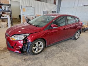Ford Focus SE 2.0L 4 2014