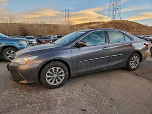 Toyota Camry LE 2.5L 4 2015