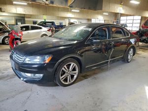 Volkswagen Passat SE 1.8L 4 2015