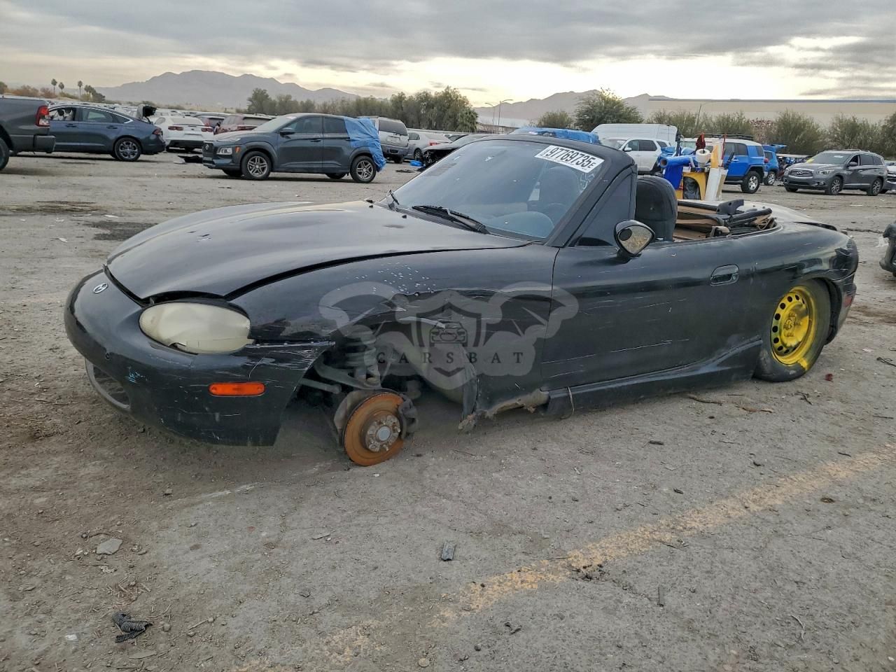 Mazda MX-5 (Miata) BASE 1.8L 4 2000