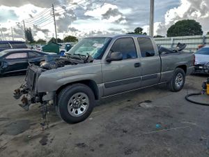 Chevrolet Silverado 1500 C1500 4.8L 8 2006