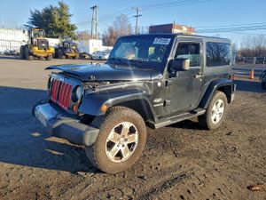 Jeep Wrangler SAHARA 3.8L 6 2010