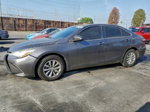 Toyota Camry LE 2.5L 4 2015