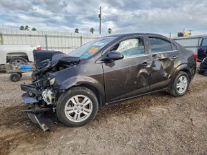 Chevrolet Aveo (Sonic) LT 1.8L 4 2014