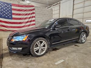 Volkswagen Passat SEL 2.0L 4 2013