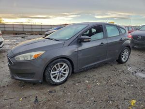 Ford Focus SE 2.0L 4 2015