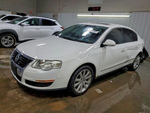 Volkswagen Passat 2.0T LUXURY 2.0L 4 2006
