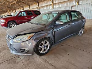 Ford Focus SE 2.0L 4 2013
