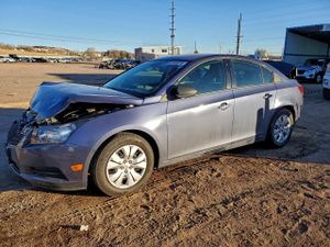 Chevrolet Cruze LS 1.8L 4 2014