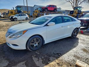 Hyundai Sonata GLS 2.4L 4 2013