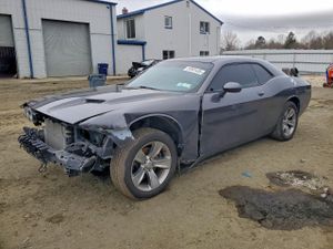 Dodge Challenger SXT 3.6L 6 2015