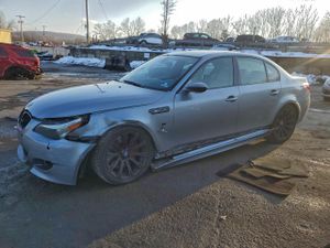 BMW M5 5.0L 10 2006