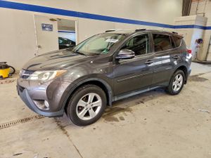 Toyota Rav4 XLE 2.5L 4 2014