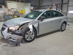 Chevrolet Cruze LS 1.8L 4 2013